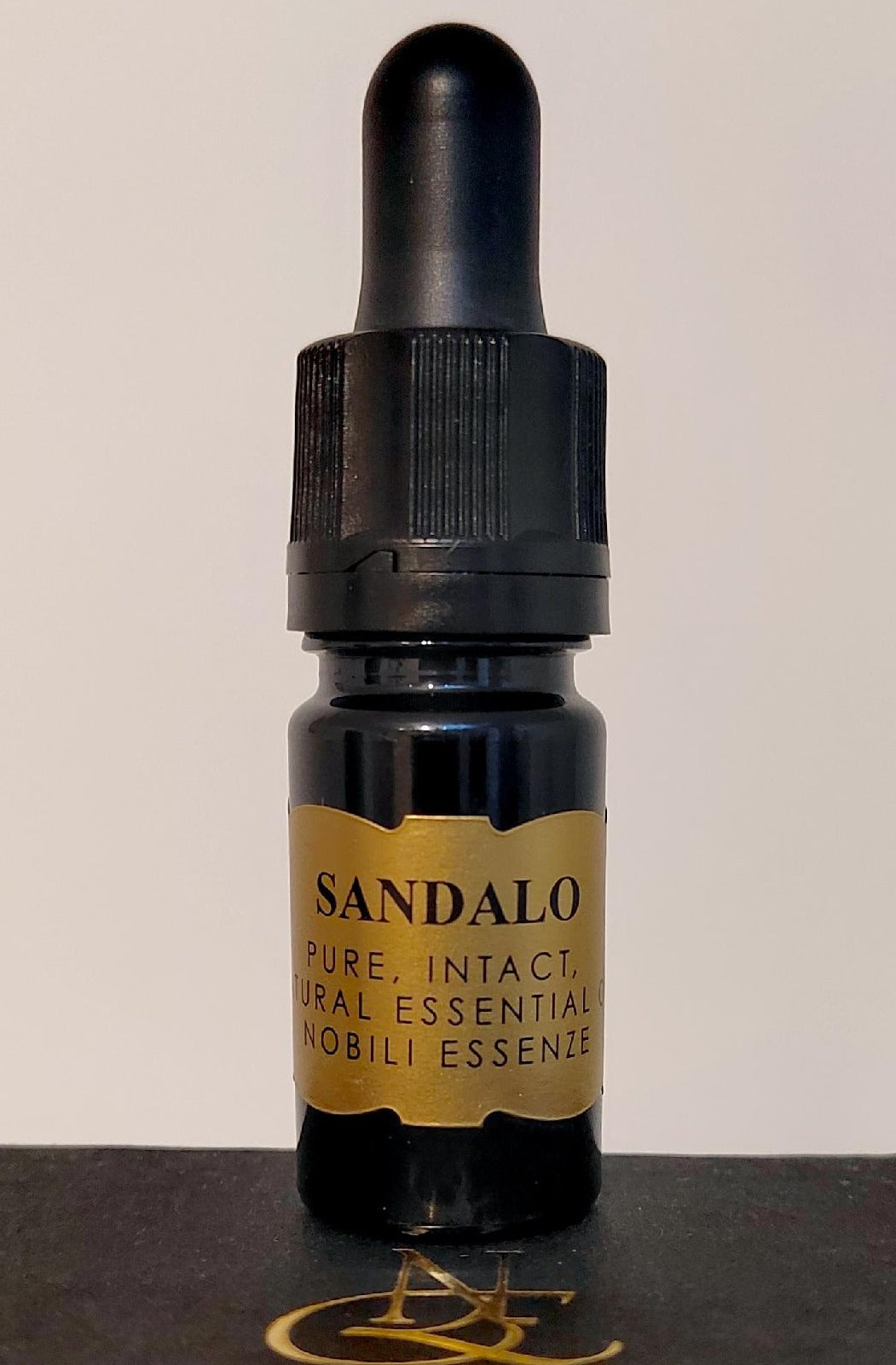 Sandalwood essential oil